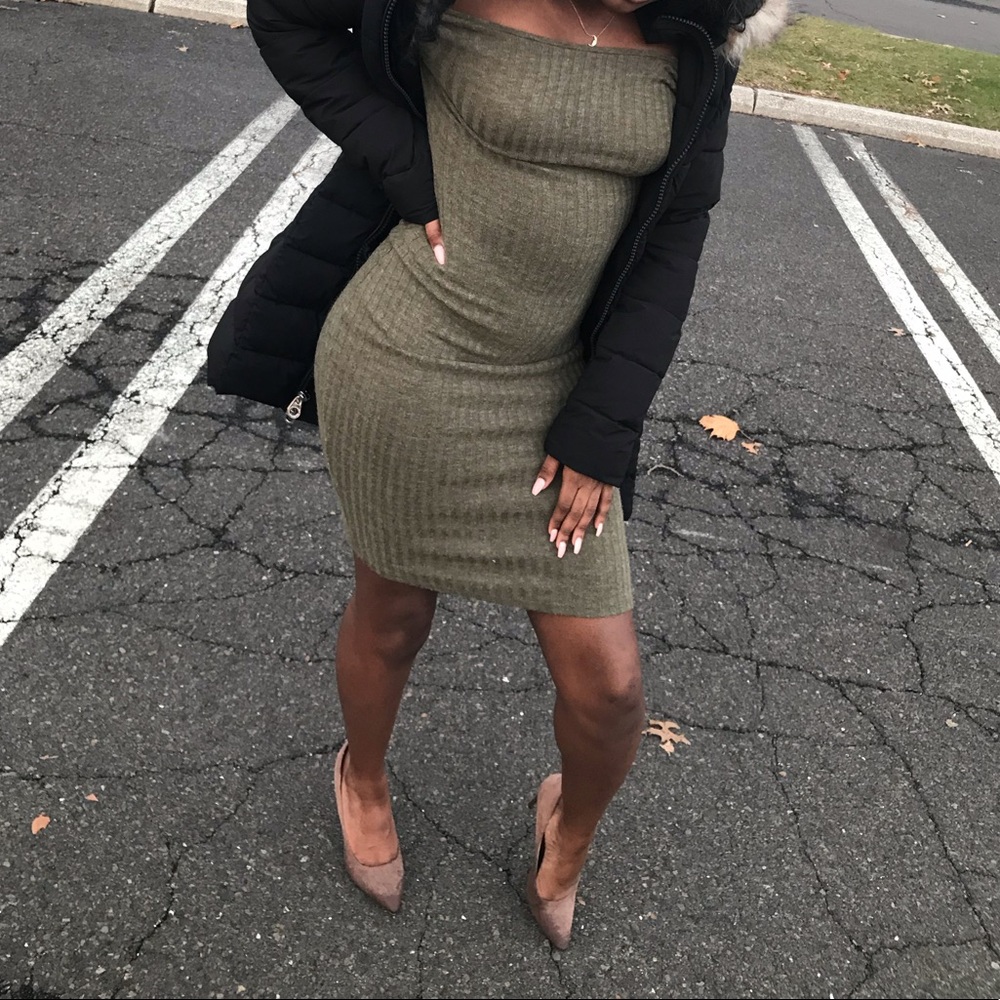 green ribbed dress